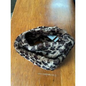 NWT brown and black cheetah print faux fur infinity scarf